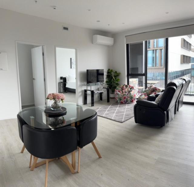 2 Bedrooms Apprtmt Plus Underground Parking In Cbd Christchurch Dış mekan fotoğraf